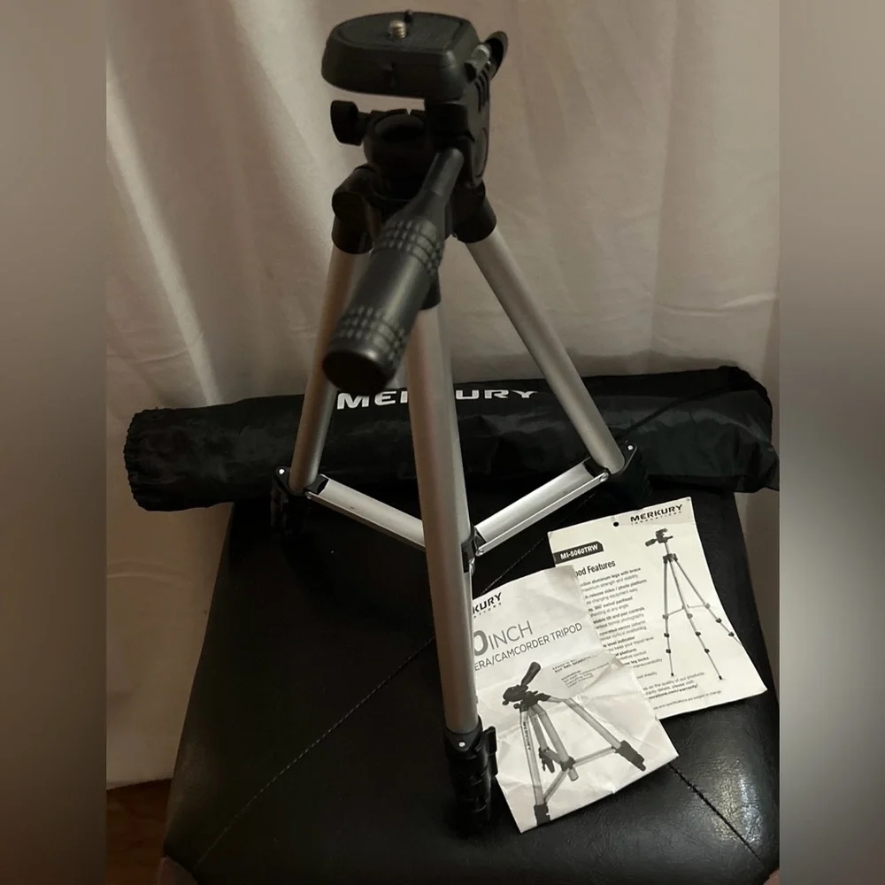 Merkury Innovations 50 Inch Camera/camcorder Tripod Carry Bag Instruction